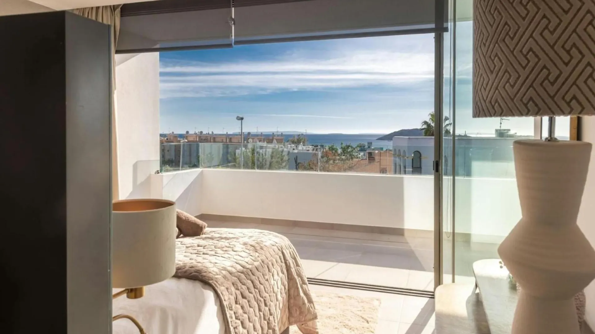 Villa In Carrer Del Kiwi Puig Manya